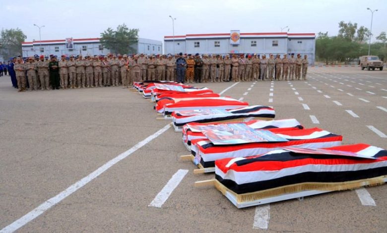 تشييع رسمي وشعبي بمأرب لعدد من شهداء الواجب بالمنطقة العسكرية الأولى