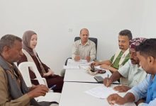تعز.. السلطة المحلية بذو باب المندب توقع اتفاقيتي خدميتين في المياه والتعليم بالمديرية