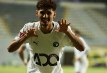 تعليق ساخر من مدحت شلبي بسبب غياب “قطة” عن مباراة مصر والكويت – كل الكورة