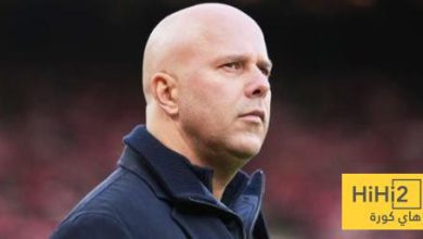 تعليق سلوت على قلة الخيارات في خط الدفاع