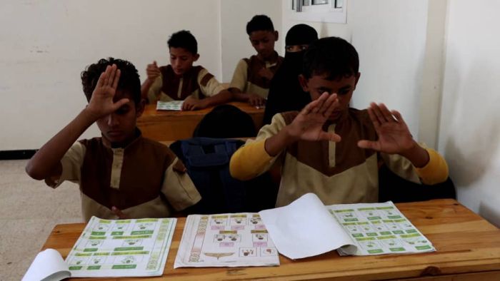 تعليم الصم والبكم.. مبادرة في مجمع الإمارات التربوي بحيس لدمج ذوي الهمم