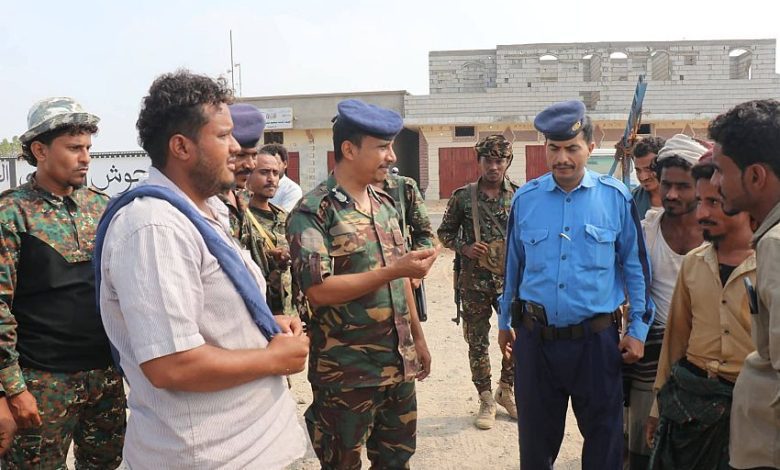 تنظيم حملة مرورية لضبط المخالفات وتعزيز السلامة بمديرية الخوخة