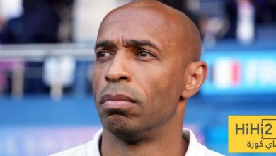 جائزة خاصة لأسطورة منتخب فرنسا و نادي ارسنال