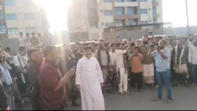 خورمكسر تحتفي بطيّ صفحة خلاف دام عشر سنوات بعد عفو آل مدين عن سالم جهمص