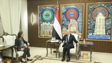 رئيس مجلس القيادة يشيد ببيان مجلس الامن ويؤكد التزام الدولة بحماية مركزها القانوني