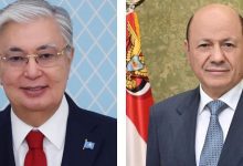 رئيس مجلس القيادة يهنئ بذكرى استقلال كازاخستان