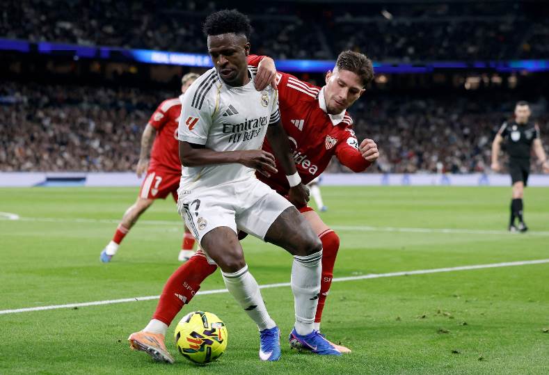 ريال مدريد وإشبيلية