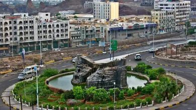 شرطة عدن تضبط متهمين بسرقة مخزن تجاري