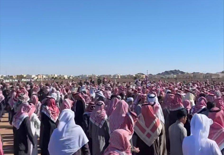 صور من جنازة أبو مرداع