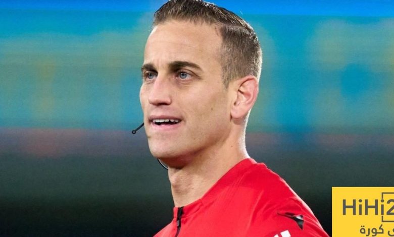 صورة : جمهور ريال مدريد يعترض على طرد لاعب فياريال لهذا السبب