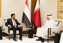 عضو مجلس القيادة الدكتور عبدالله العليمي يلتقي رئيس مجلس الوزراء وزير الخارجية