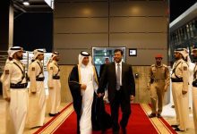 عضو مجلس القيادة الرئاسي الدكتور عبدالله العليمي يصل الدوحة