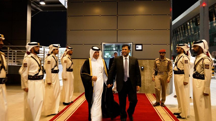 عضو مجلس القيادة الرئاسي الدكتور عبدالله العليمي يصل الدوحة