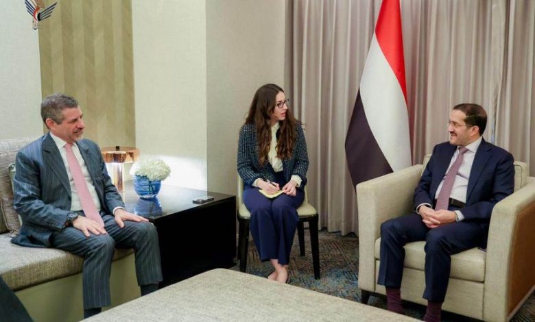 عضو مجلس القيادة الرئاسي عثمان مجلي يلتقي السفير الامريكي ستيفن فاجن