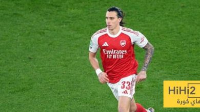 عين على كالافيوري في مباراة كريستال باﻻس