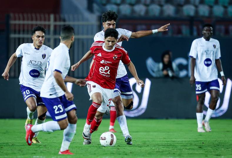 الأهلي والمصرية للاتصالات