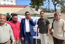 فريق من وزارة الصحة يطّلع على أوضاع معتصمي ساحة العروض ويؤكد وقوفه مع مطالب الشعب الجنوبي