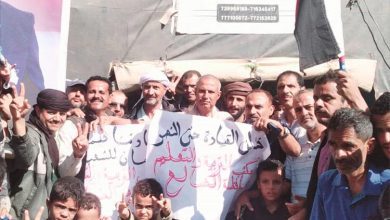 قيادة مكتب التربية والتعليم بمحافظة الضالع تنضم إلى مخيم الاعتصام وتبارك الانتصارات الجنوبية