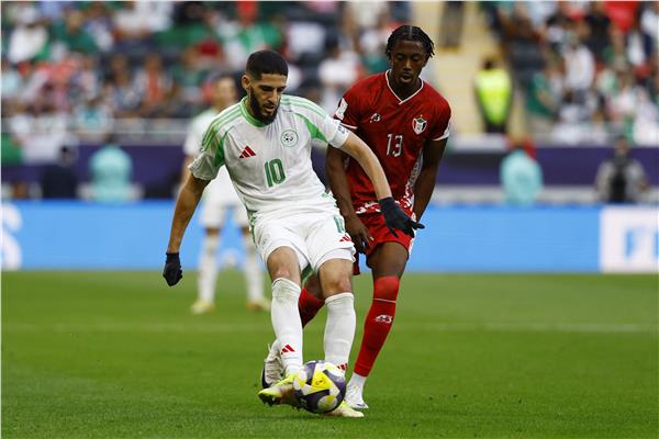 كأس العرب2025.. السودان يتعادل سلبيا مع الجزائر – كل الكورة