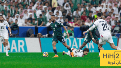 لاعب الأخضر يبهر الجماهير