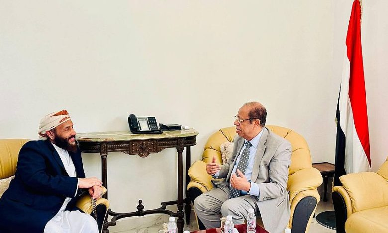 لقاء يناقش سبل تعزيز خدمة الحجاج والمعتمرين اليمنيين