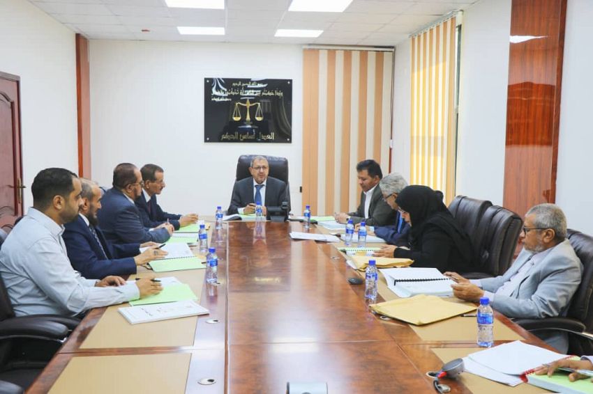 مجلس القضاء الأعلى يرفع الحصانة عن أحد القضاة ويحيل آخرين إلى مجلس المحاسبة