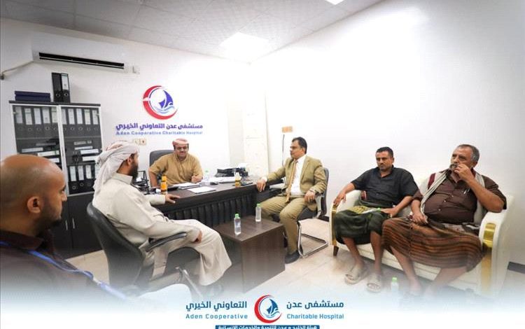 محافظ البيضاء يزور الشاعر الكبير والمناضل علي ناصر الناصري