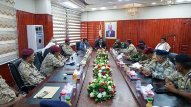 محافظ المهرة يترأس اجتماعاً للجنة الأمنية بالمحافظة