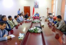 محافظ تعز يناقش الاجراءات المتعلقة بمعالجة أوضاع الجرحى بالمحافظة