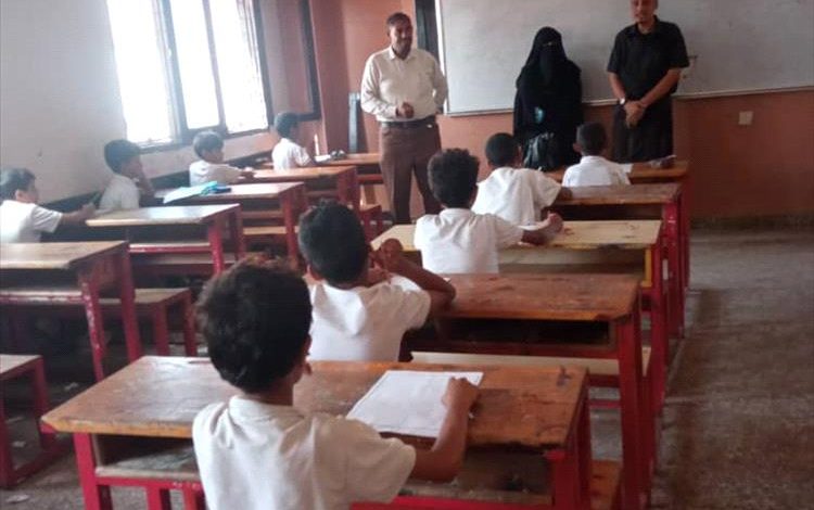 مدير تربية خورمكسر يقوم بزيارة ميدانية إلى مدرسة خالد بن الوليد