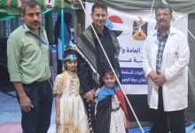 مدير جودة ومكافحة العدوى بوزارة الصحة يزور الخيمة الطبية في ساحة اعتصام خور مكسر