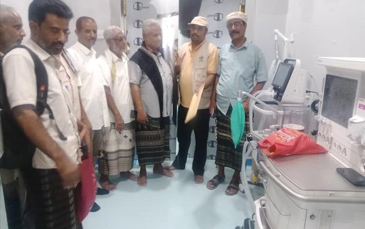 مدير عام مديرية الملاح يقوم بزيارة ميدانية لمستشفى الملاح