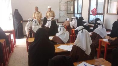 مدير مكتب التربية والتعليم بمودية يتفقد سير امتحانات الفصل الدراسي الأول في مدارس التعليم الأساسي والثانوي