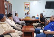 مدير ميناء المخا يبحث مع "باور جرين" تعزيز استقرار الكهرباء لمرافق الميناء