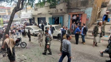 مرصد حقوقي يدين تفجير شارع جمال والاعتداء على ساحة الاعتصام بتعز