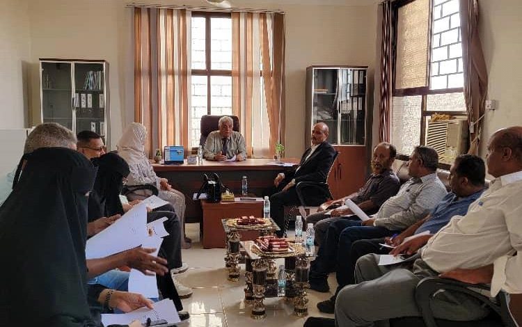 مركز التطوير الاكاديمي وضمان الجودة بجامعة لحج يعقد أجتماعه الخاص بالإعداد والتحضير لإقامة فعاليات أسبوع الجودة بالجامعة