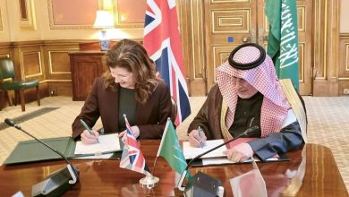 مركز الملك سلمان للإغاثة ووزارة الخارجية البريطانية يقدمان مساعدات إنسانية لليمن بقيمة 10 مليون دولار