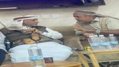 مسؤولين وشخصيات اجتماعية يزورون الشاعر الكبير علي ناصر الناصري