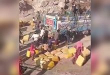 مشهد صادم يكشف معاناة سكان حجور بمحافظة حجة بعد فرض الحوثيين إتاوات على مياه الشرب