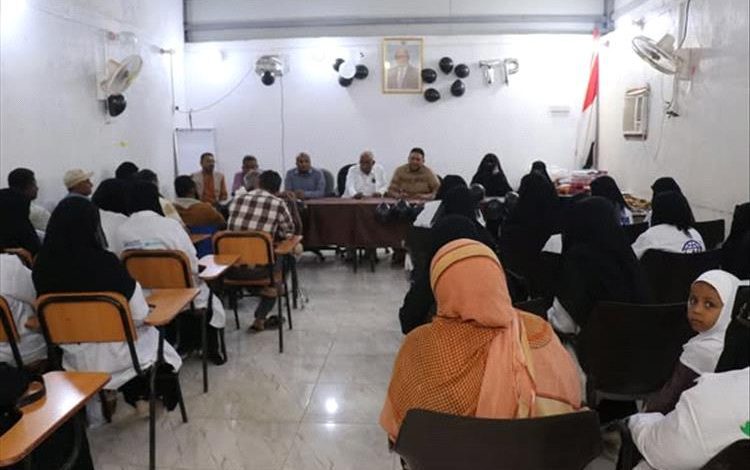 مكتب الصحة بالخوخة يكرم العاملين في مجال سوء التغذية