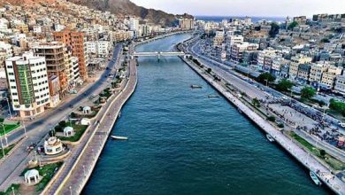 مكونات حضرمية تؤكد تأييدها مخرجات الاجتماع الطارئ لمجلس الدفاع الوطني وتثمّن جهود التهدئة