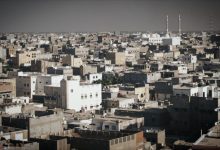 مواطنون في الحديدة يضطرون لبيع منازلهم لتأمين لقمة العيش