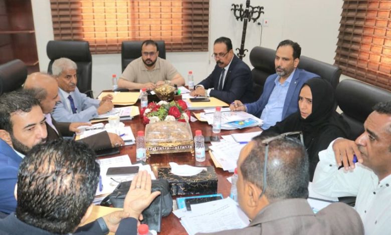 وزير الأشغال يترأس اجتماع مجلس صندوق صيانة الطرق لمناقشة موازنة وخطة العام 2026