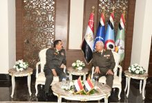 وزير الدفاع يلتقي نظيره المصري
