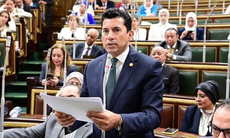 وزير الشباب والرياضة يحيل واقعة وفاة السباح يوسف محمد إلى النيابة العامة