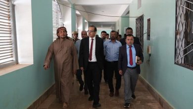 وزير الصحة ومحافظ سقطرى يتفقدان المرافق الصحية في الارخبيل