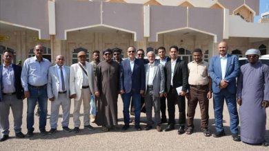 وزير الصحة ومحافظ سقطرى يطلعان على تقييم منافذ الدخول ويشددان على تعزيز الرقابة الصحية بالمطار والميناء