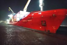 وصول الباخرة «MARSA VIRGO» إلى رصيف المعلا محمّلة بـ165 حاوية