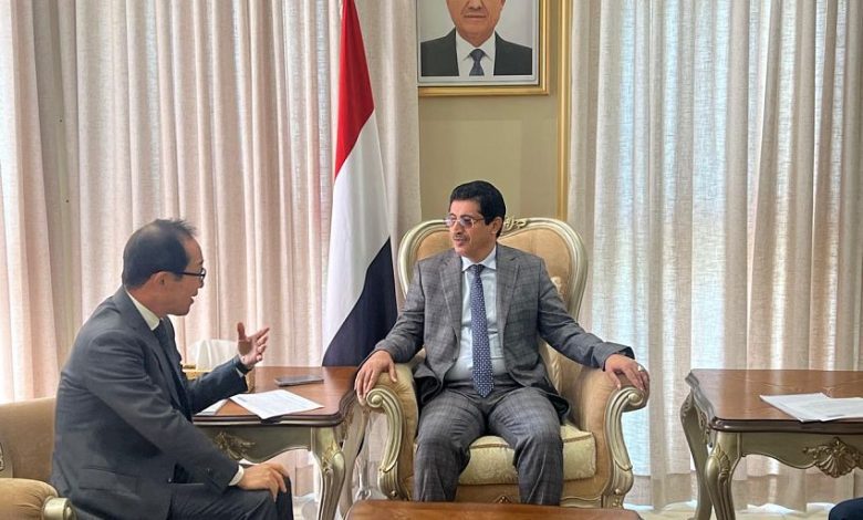 وكيل وزارة الخارجية يبحث مع السفير الياباني تعزيز التعاون الثنائي في مختلف المجالات