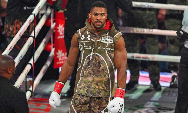 أرقام ضخمة.. بكم يتبرع محمد صلاح لأبناء قريته في مصر؟